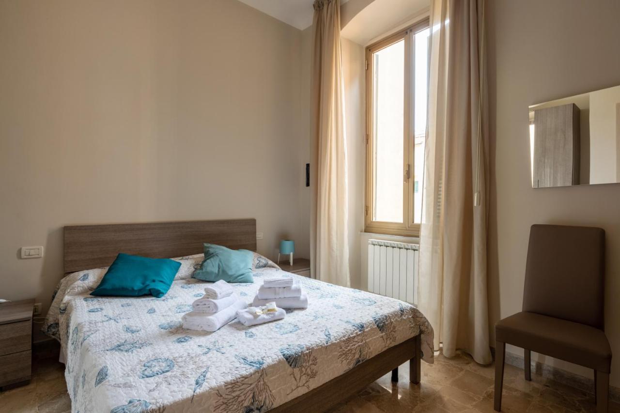 Blu Sea Rooms La Spezia Bagian luar foto