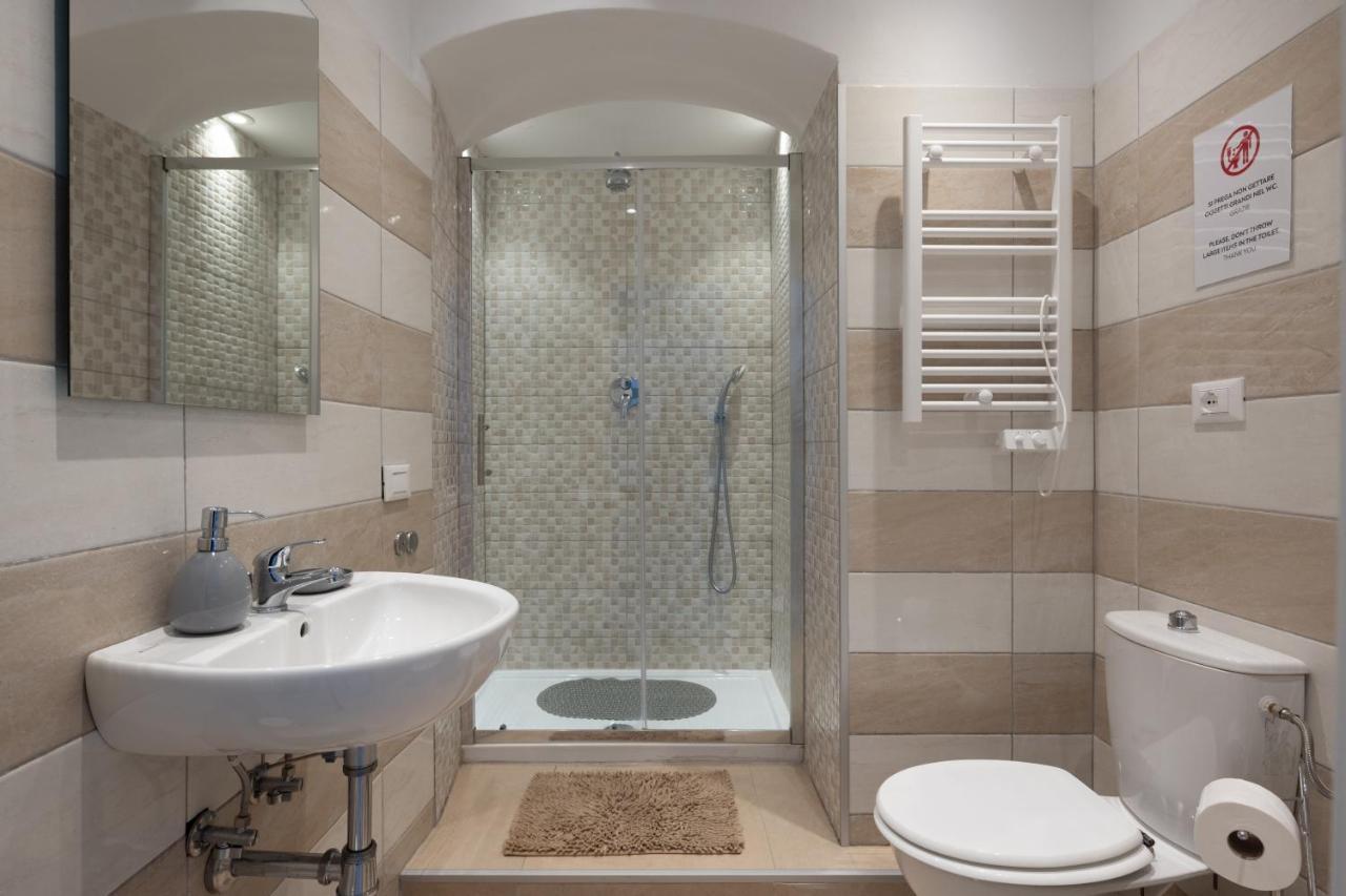 Blu Sea Rooms La Spezia Bagian luar foto