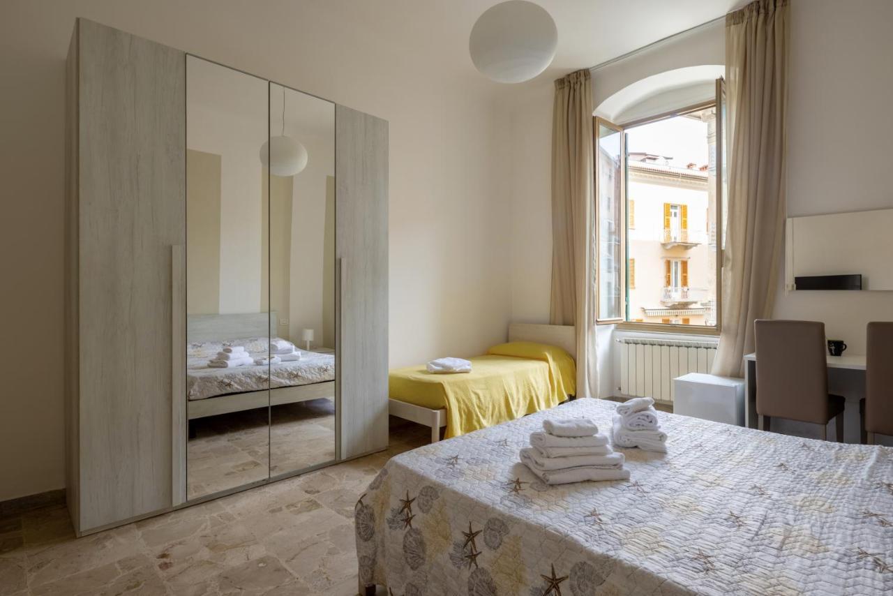 Blu Sea Rooms La Spezia Bagian luar foto