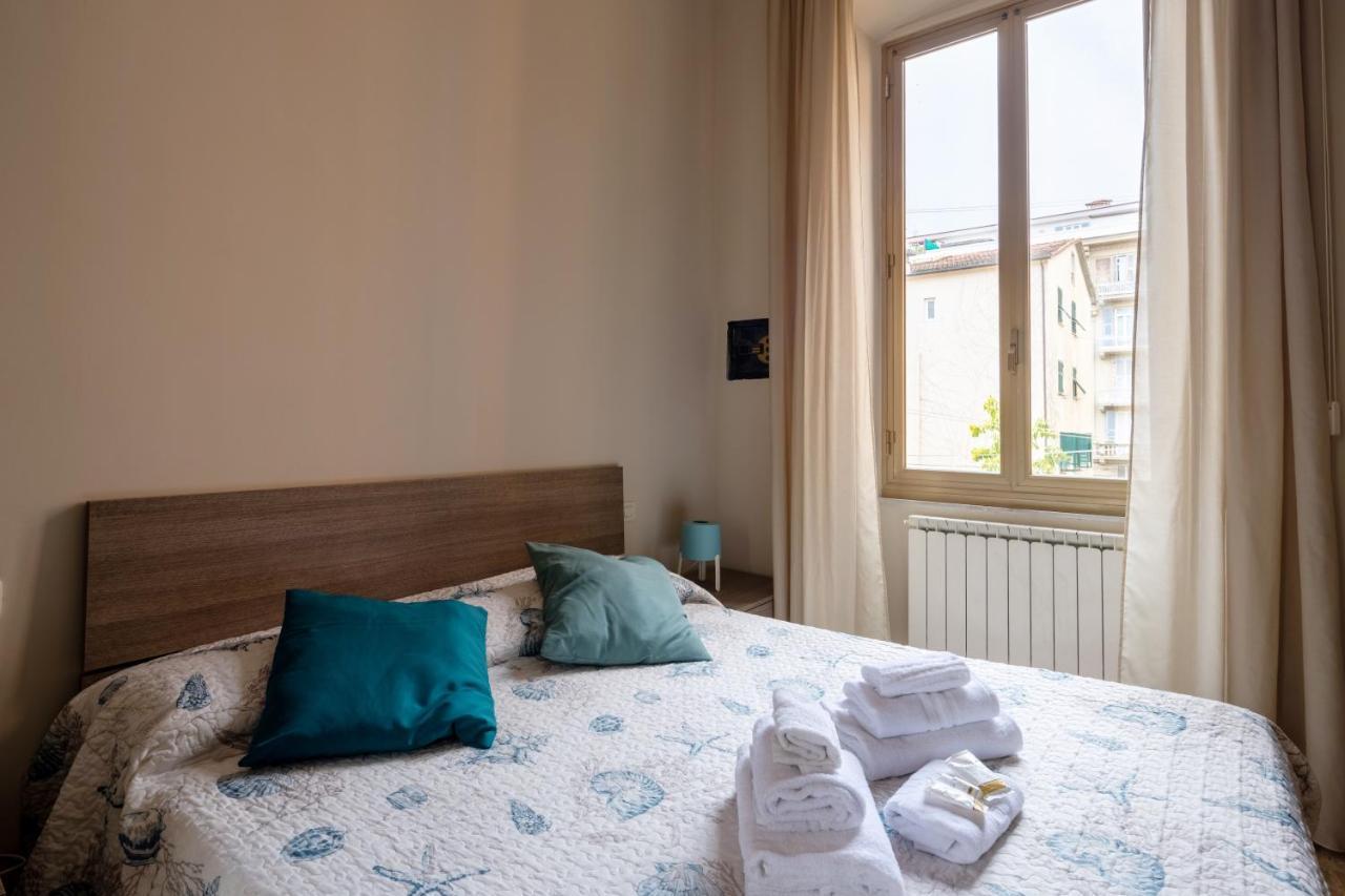 Blu Sea Rooms La Spezia Bagian luar foto