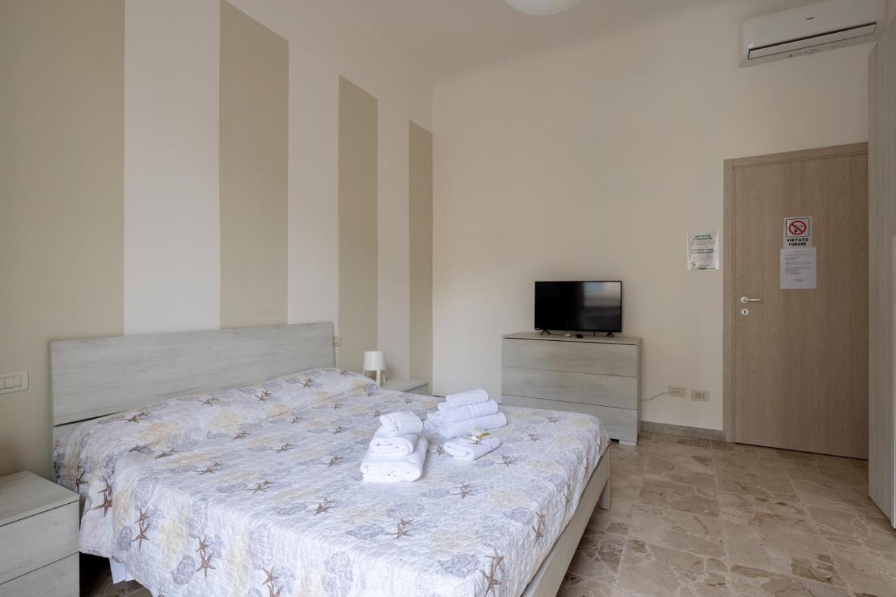 Blu Sea Rooms La Spezia Bagian luar foto